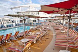 Royal Caribbean International Oasis of the Seas Pool Bar.jpg